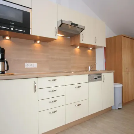 Spacious In Near Area Apartment