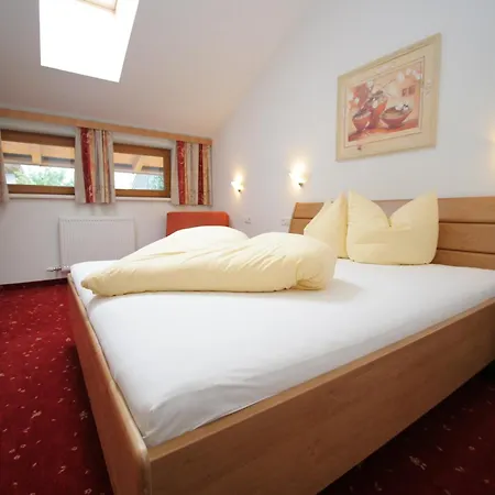 Spacious In Near Area * Uderns