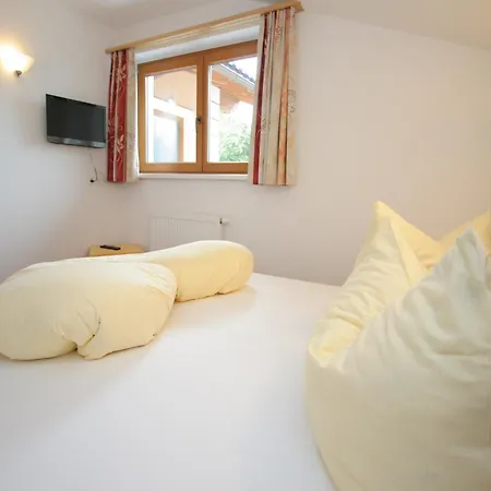 Spacious In Near Area *