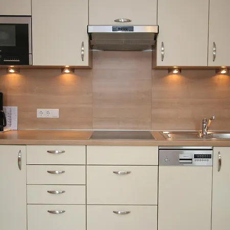 Apartment Spacious In Near Area
