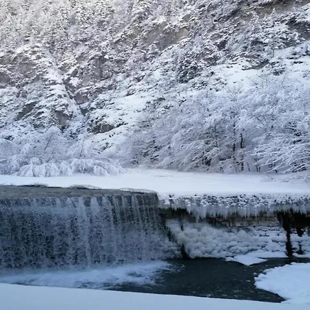 Spacious In Near Area *