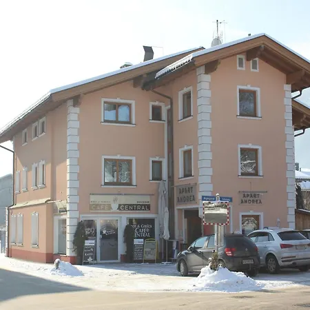 Appartamento Spacious In Near Area Uderns