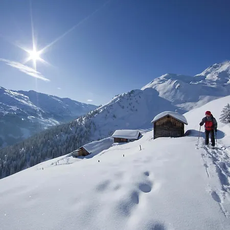 Spacious In Near Area *