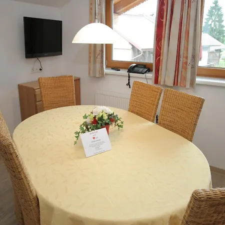 Spacious In Near Area Uderns