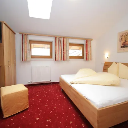 Appartement Spacious In Near Area Uderns