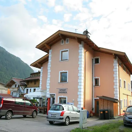 Spacious In Near Area Apartman Uderns