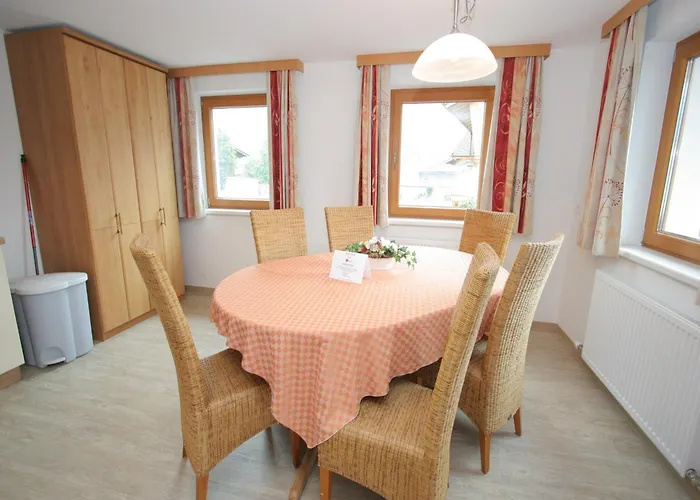 Apartman Spacious In Near Area *