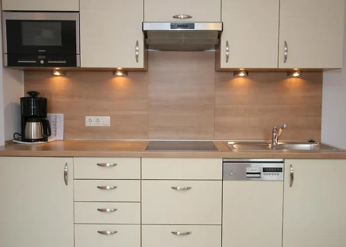 Spacious In Near Area *