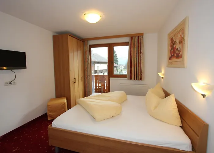 Spacious In Near Area Apartman Uderns