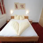 Spacious In Near Area *
