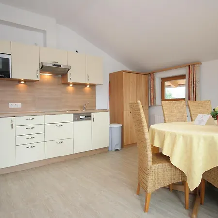 Appartement Spacious In Near Area