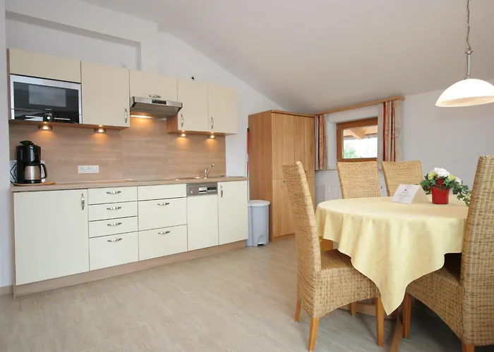 Apartman Spacious In Near Area