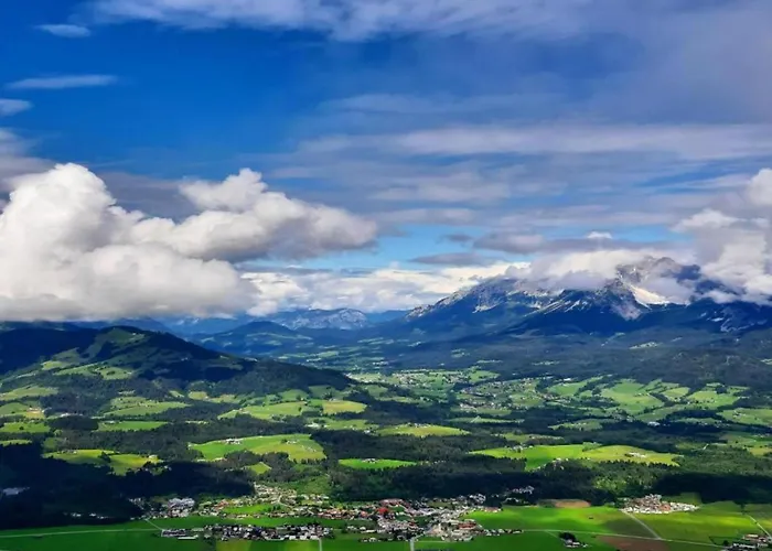 Spacious In Near Area Apartman Uderns