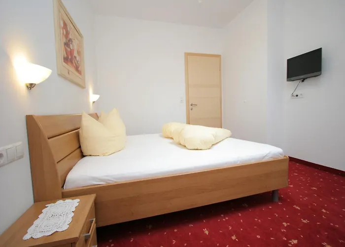 Spacious In Near Area Apartman *