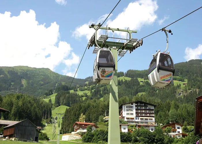 Spacious In Near Area Apartman *