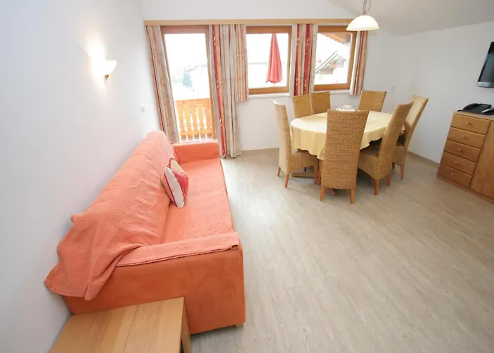 Apartman Spacious In Near Area Uderns