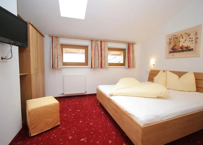 Apartman Spacious In Near Area Uderns